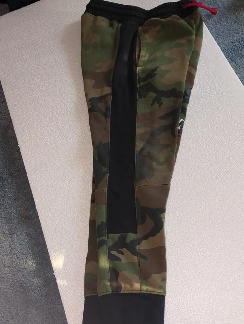 Nike Kids Camo Joggers with Black Panels and Red Drawstring Small 8-10 Yrs